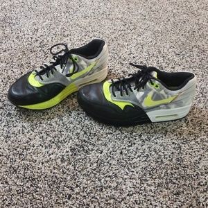 Nike air max sneakers